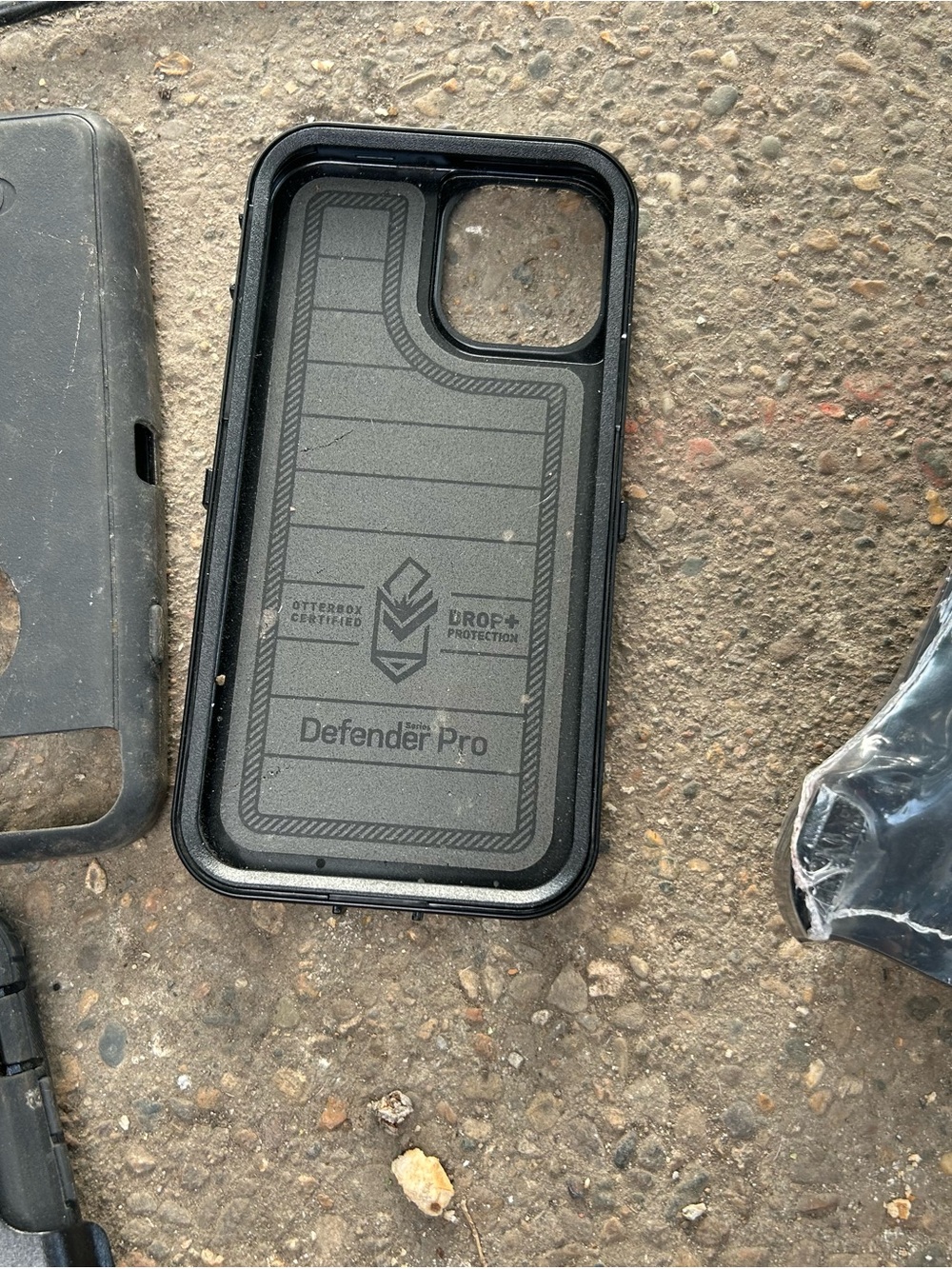 OtterBox Black Rugged Protective Phone Case with Screen Cover - Picture 9 of 9